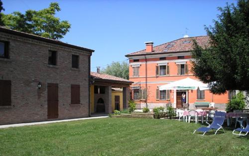 Agriturismo Corte Ponte Dei Tedeschi Guest House Ostiglia Exterior photo